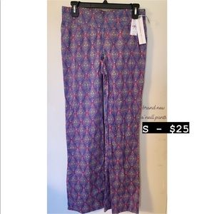 NEW - O’Neill wide-leg flare pants - size small